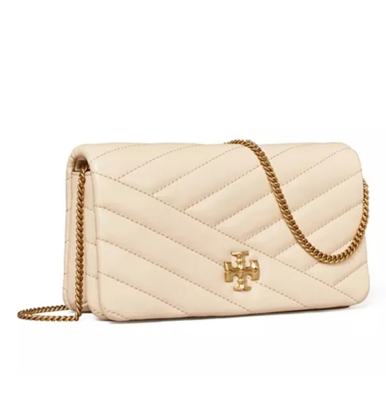 Tory Burch NWTs Kira Chevron Chain Wallet - Picture 16 of 16